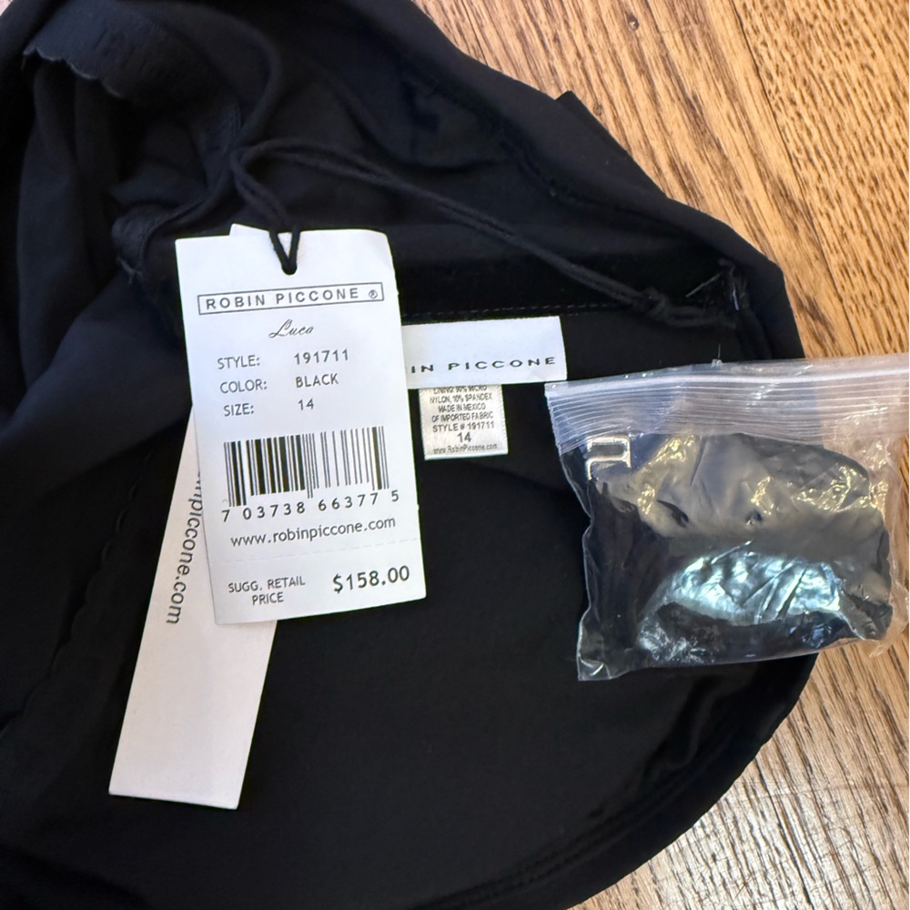 Robin Piccone Luca Bandeau One Piece Swimsuit in Black New With Tags Size 14 - Picture 7 of 9